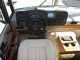 2000 Winnebago Adventurer Photo #6