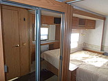 2000 Winnebago Adventurer Photo #16