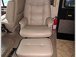 2009 Winnebago Adventurer Photo #14