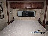 2009 Winnebago Adventurer Photo #28