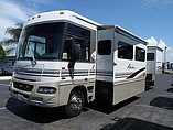 2004 Winnebago Adventurer Photo #3