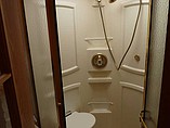 2004 Winnebago Adventurer Photo #21