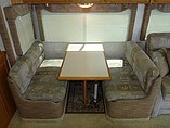 2004 Winnebago Adventurer Photo #23