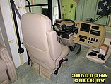 2005 Winnebago Adventurer Photo #5