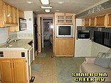 2005 Winnebago Adventurer Photo #8