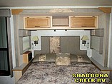 2005 Winnebago Adventurer Photo #21