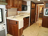 2005 Winnebago Adventurer Photo #5