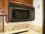 2005 Winnebago Adventurer Photo #8