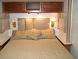 2005 Winnebago Adventurer Photo #11
