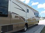 2005 Winnebago Adventurer Photo #2