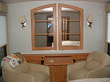 2005 Winnebago Adventurer Photo #5