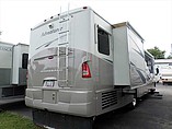 2005 Winnebago Adventurer Photo #3
