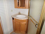 2005 Winnebago Adventurer Photo #8