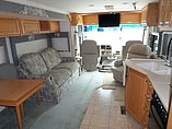 2005 Winnebago Adventurer Photo #13