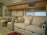2005 Winnebago Adventurer Photo #4