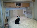 2005 Winnebago Adventurer Photo #5