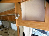 2007 Winnebago Adventurer Photo #13