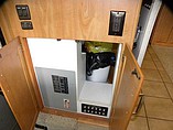 2007 Winnebago Adventurer Photo #23