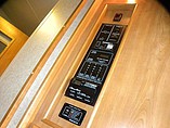 2007 Winnebago Adventurer Photo #39