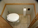 2007 Winnebago Adventurer Photo #46