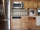 2015 Winnebago Adventurer Photo #14