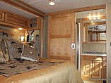 2015 Winnebago Adventurer Photo #16