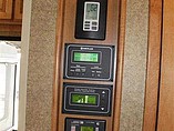2015 Winnebago Adventurer Photo #23