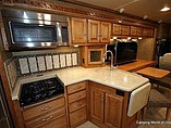 2015 Winnebago Adventurer Photo #28