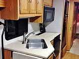2001 Winnebago Adventurer Photo #3