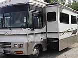 01 Winnebago Adventurer