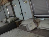 2001 Winnebago Adventurer Photo #19