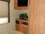 2008 Winnebago Adventurer Photo #18