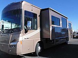 08 Winnebago Adventurer
