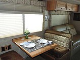 2008 Winnebago Adventurer Photo #10