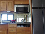 2008 Winnebago Adventurer Photo #11