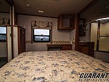 2003 Winnebago Adventurer Photo #18