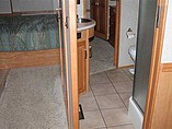2007 Winnebago Adventurer Photo #21