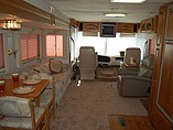 2003 Winnebago Adventurer Photo #4