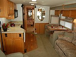 2003 Winnebago Adventurer Photo #20