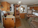 2003 Winnebago Adventurer Photo #22