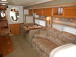 2003 Winnebago Adventurer Photo #26