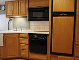2004 Winnebago Adventurer Photo #5