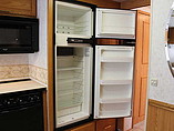 2004 Winnebago Adventurer Photo #10