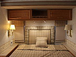 2004 Winnebago Adventurer Photo #11