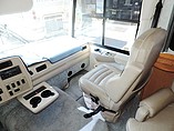 2004 Winnebago Adventurer Photo #5