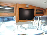 2004 Winnebago Adventurer Photo #6