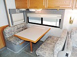 2004 Winnebago Adventurer Photo #14