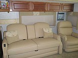 2005 Winnebago Adventurer Photo #6