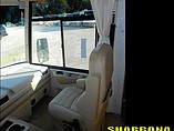 2005 Winnebago Adventurer Photo #8