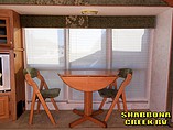 2005 Winnebago Adventurer Photo #11